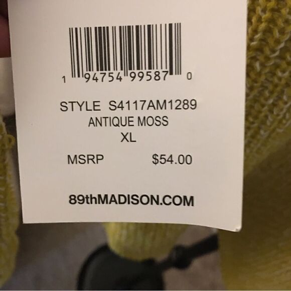 89th Madison! Back and front deep V oversized sleeve bling back sweater - Picture 5 of 5